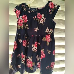 Carter's babygirl dress size 9 months
